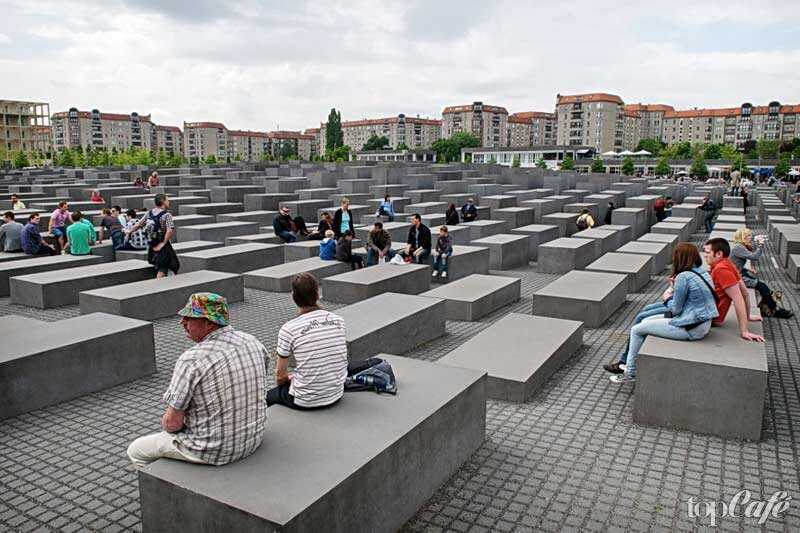 Памятник жертвам холокоста (вена)