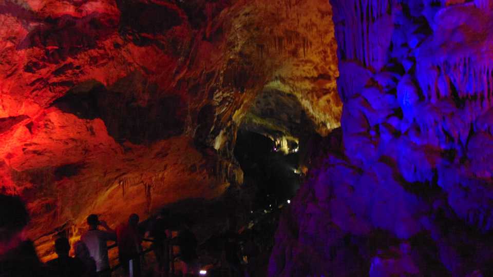 Вардзия — пещерный город в грузии
