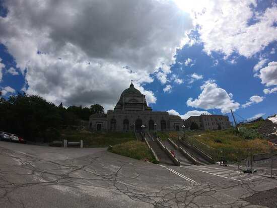 Ораторий св. иосифа на горе мон-руаяль (oratoire saint-joseph du mont-royal) описание и фото - канада: монреаль