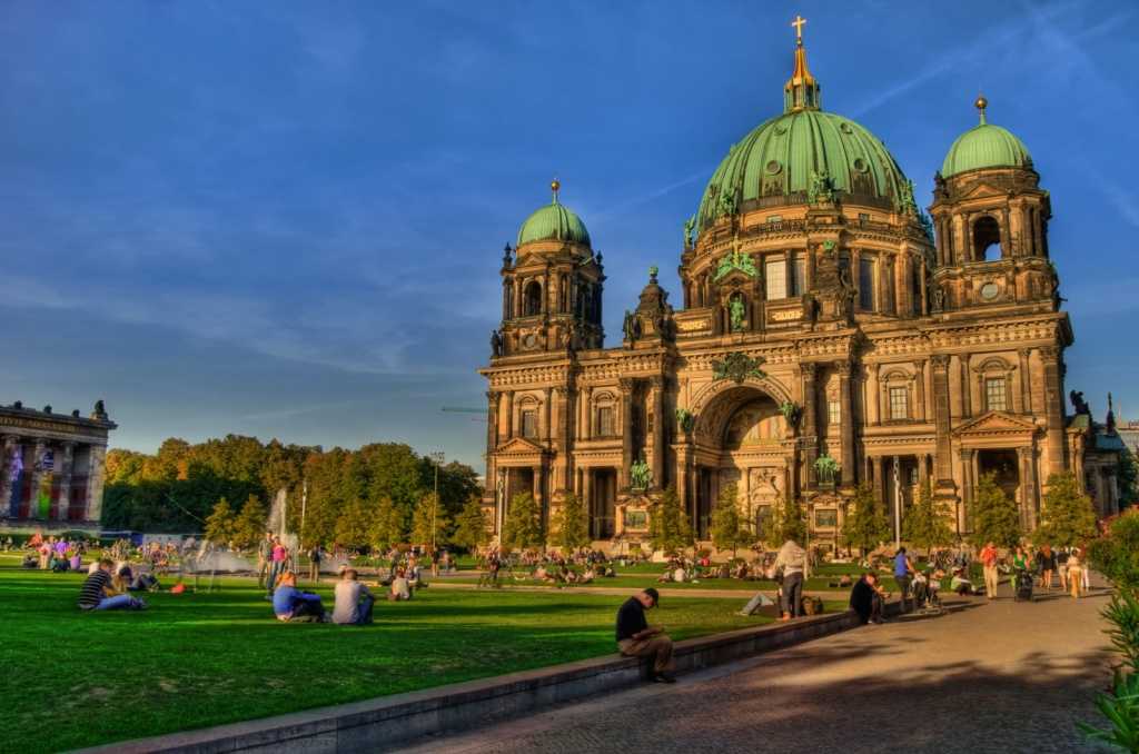 Берлинский кафедральный собор - крупнейший протестантский храм германии – так удобно!  traveltu.ru