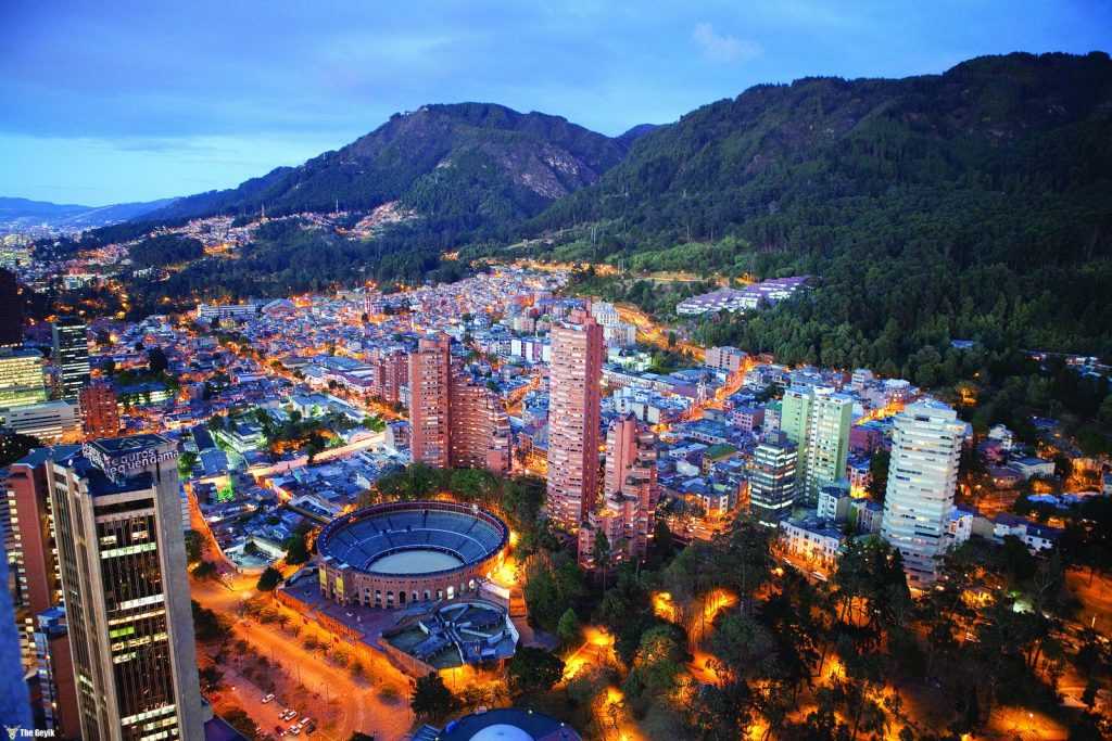 Фото города Барранкилья в Колумбии Большая галерея качественных и красивых фотографий Барранкильи, на которых представлены достопримечательности города, его виды, улицы, дома, парки и музеи