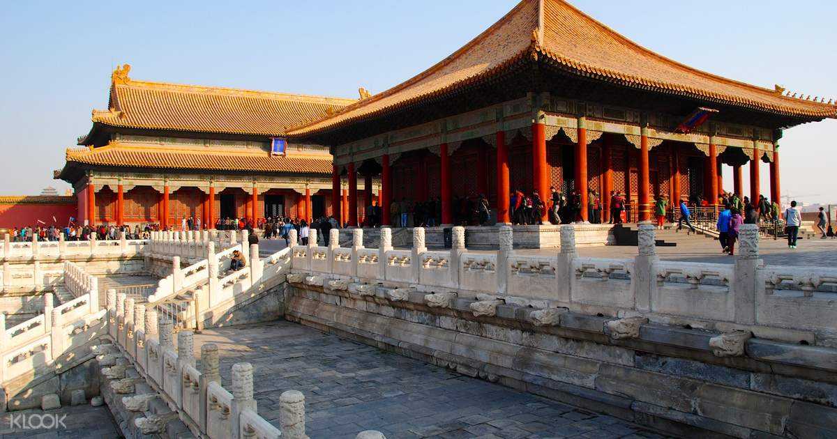 Летний императорский дворец в пекине