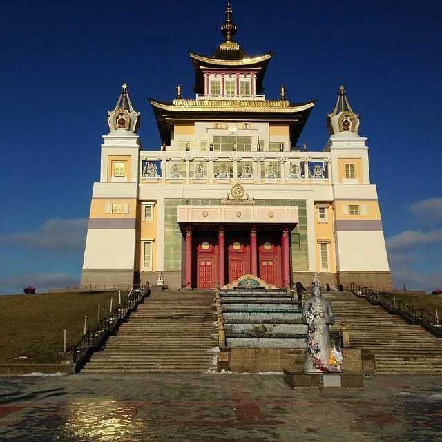Храм нефритового будды, шанхай