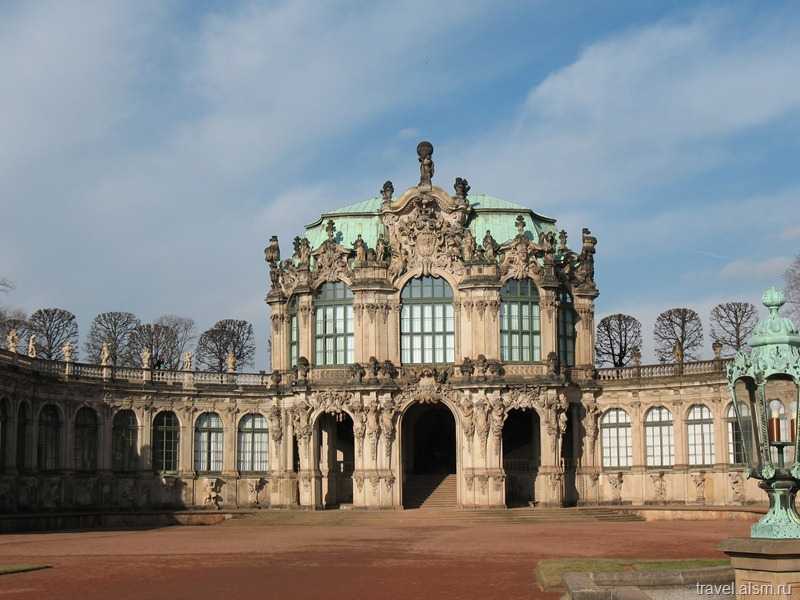 Дворец цвингер (zwinger)