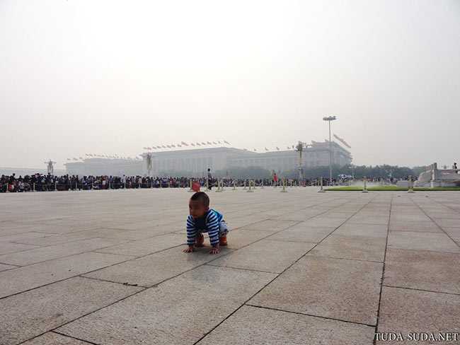 Площадь «небесного спокойствия» (тяньаньмэнь) (tiananmen square) описание и фото - китай: пекин