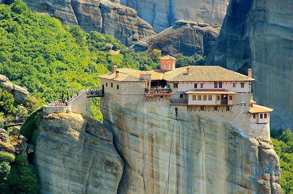 Метеора - парящие монастыри в центре греции