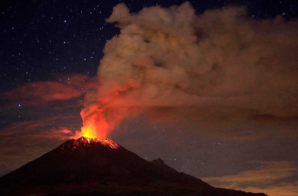 Огненная стихия: самый большой вулкан в мире
