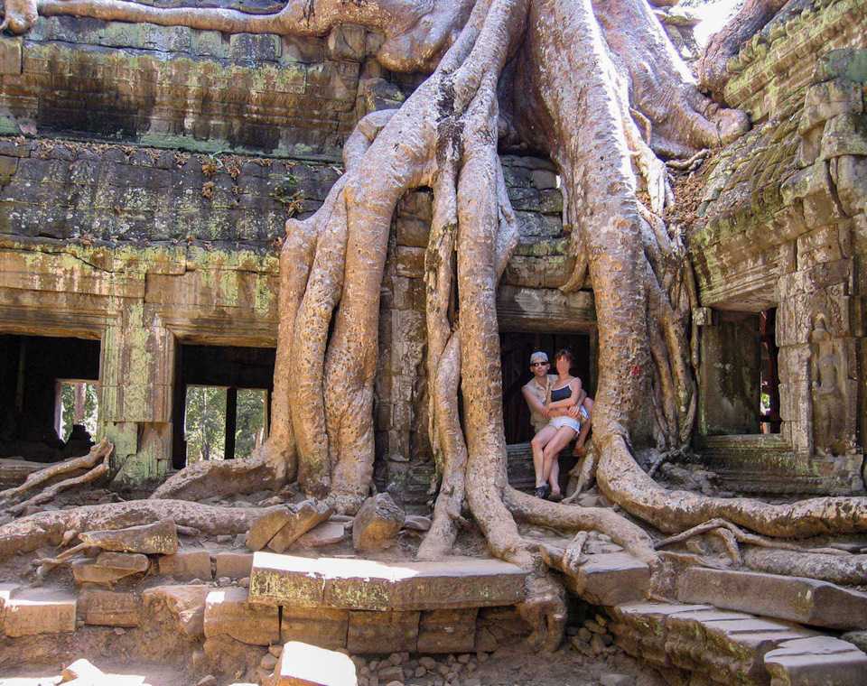 Храмовый комплекс ангкор в камбодже