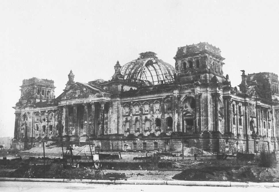 Здание рейхстага в берлине — достопримечательность мирового масштаба