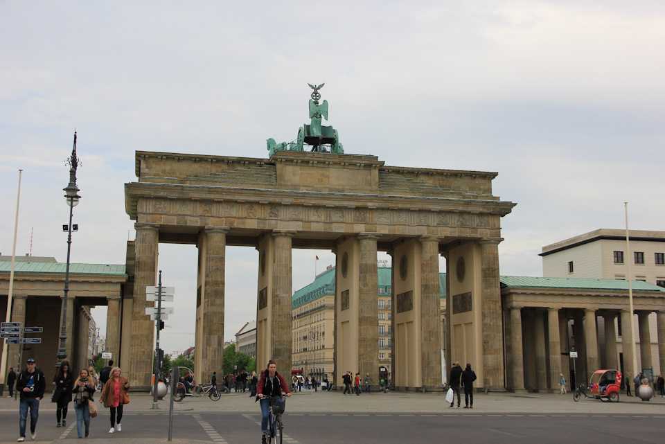 Почему бранденбургские ворота в берлине так популярны