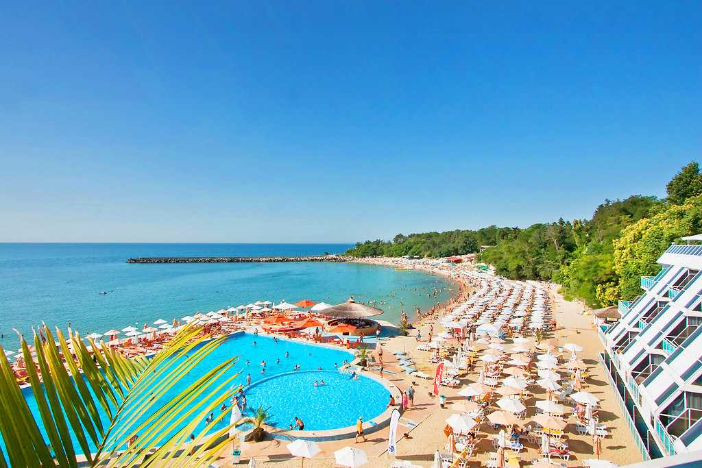 Море в грузии: какое у него название, есть ли курорты, где находятся самые чистые пляжи?
