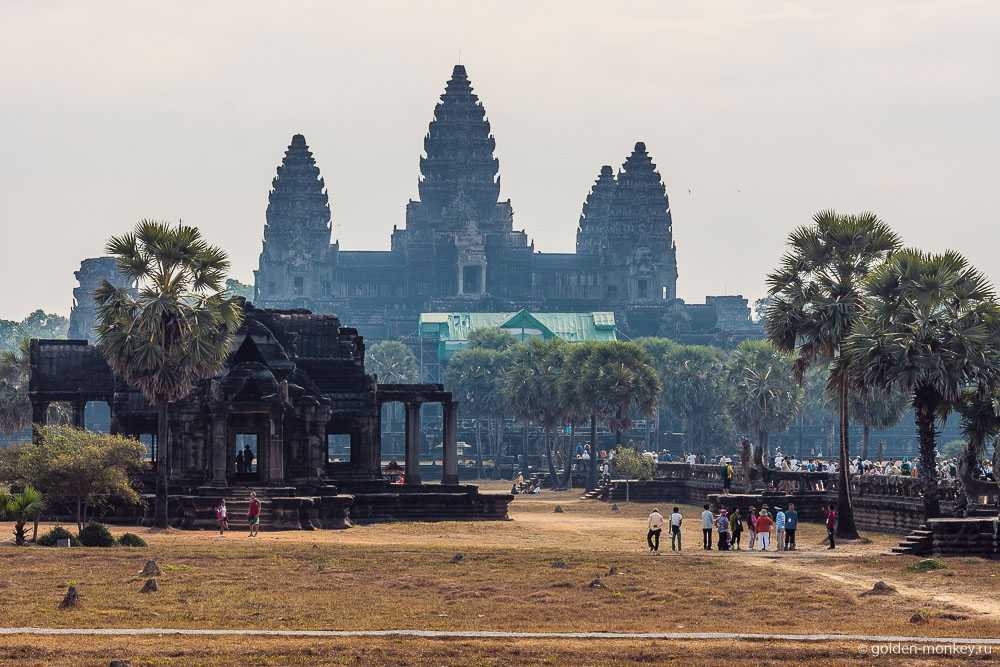 Фото города Ангкор в Камбодже Большая галерея качественных и красивых фотографий Ангкора, на которых представлены достопримечательности города, его виды, улицы, дома, парки и музеи