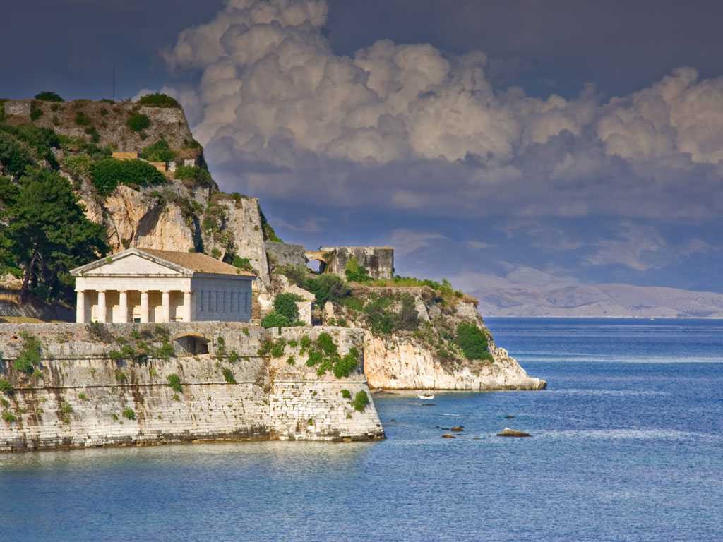 30 лучших островов греции