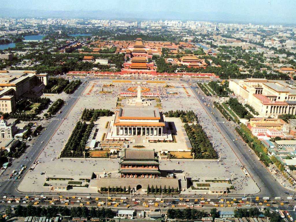 Площадь тяньаньмэнь (tiananmen)