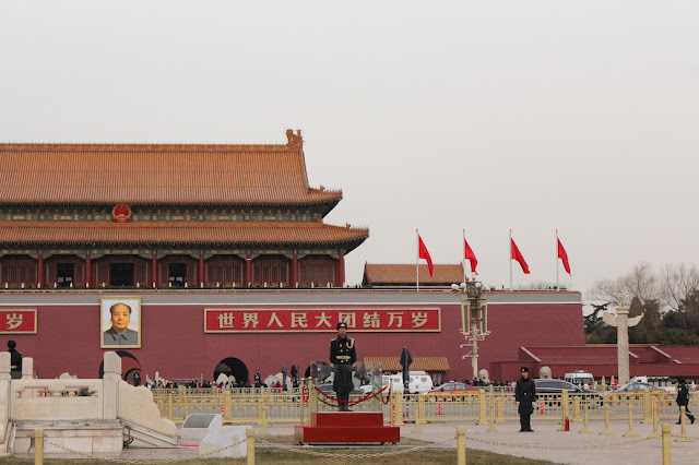 Площадь тяньаньмэнь в пекине – главная площадь пекина или площадь небесного спокойствия фото