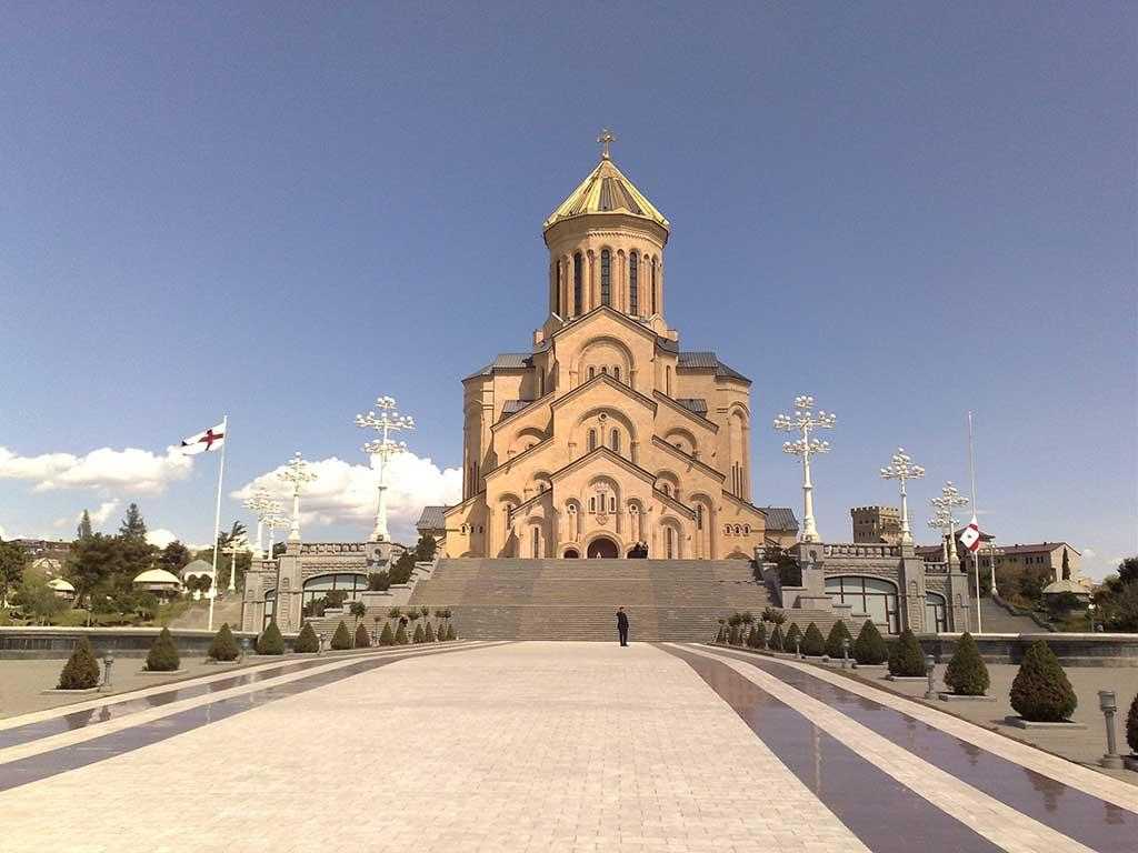 Религия грузии: какое официальное основное вероисповедание у них и в армении?