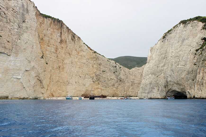 Остров закинф, греция: отдых в бухте навагио фото