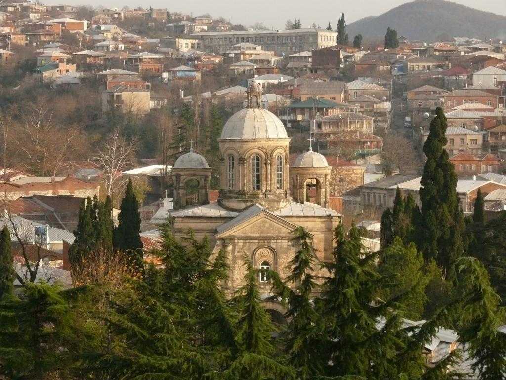 Достопримечательности кутаиси в грузии: что посмотреть туристу в городе и его окрестностях при посещении страны, а также фото с описанием