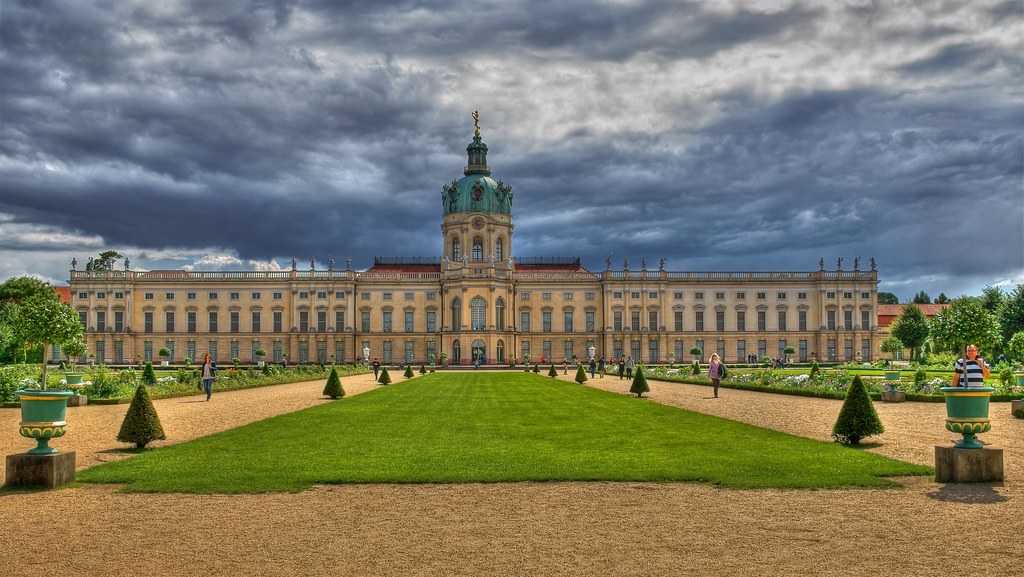 Замок шарлоттенбург в берлине – красота восстановленная из пепла – так удобно!  traveltu.ru