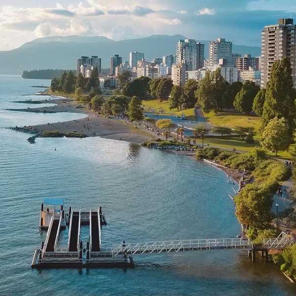 Подборка видео про Ванкувер от популярных программ и блогеров, которые помогут Вам узнать о городе Ванкувер и Канады много нового и интересного