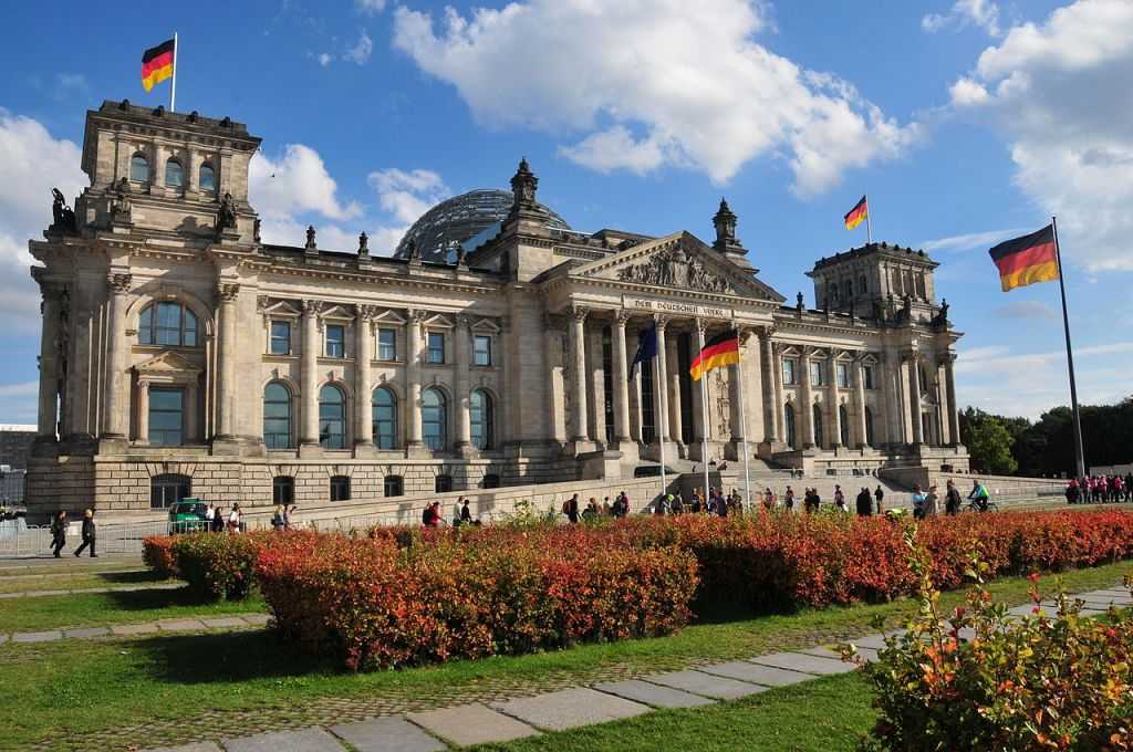 Здание рейхстага в берлине: описание, дата основания, архитектор, история и современность