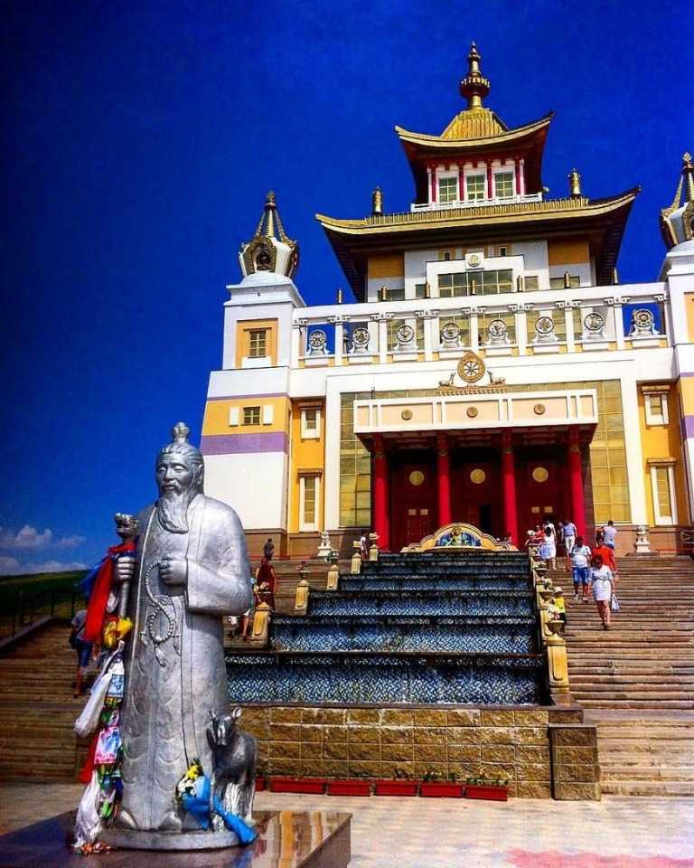 Храм нефритового будды в шанхае