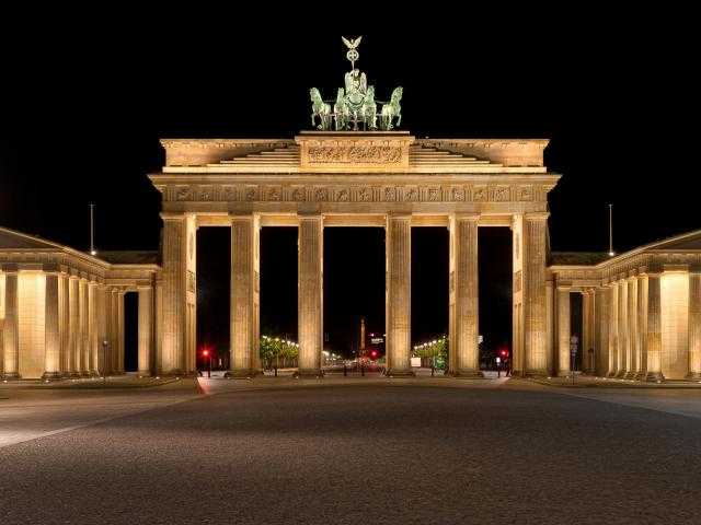 Бранденбургские ворота: история и фото. где находятся бранденбургские ворота? :: syl.ru