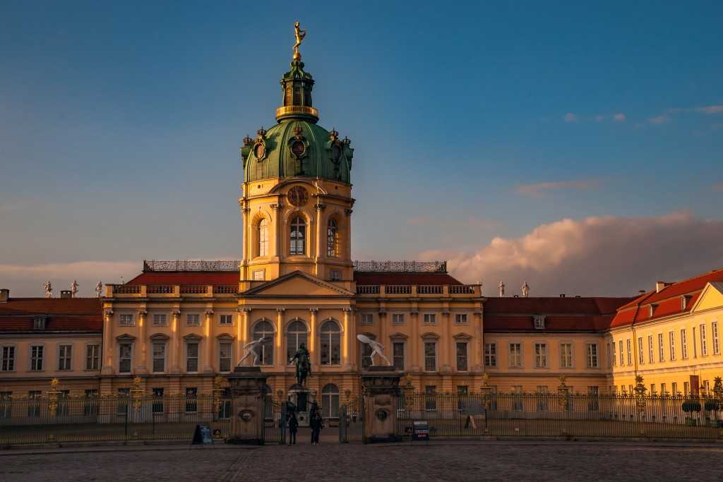 Шарлоттенбург – главный дворцово-парковый ансамбль в берлине