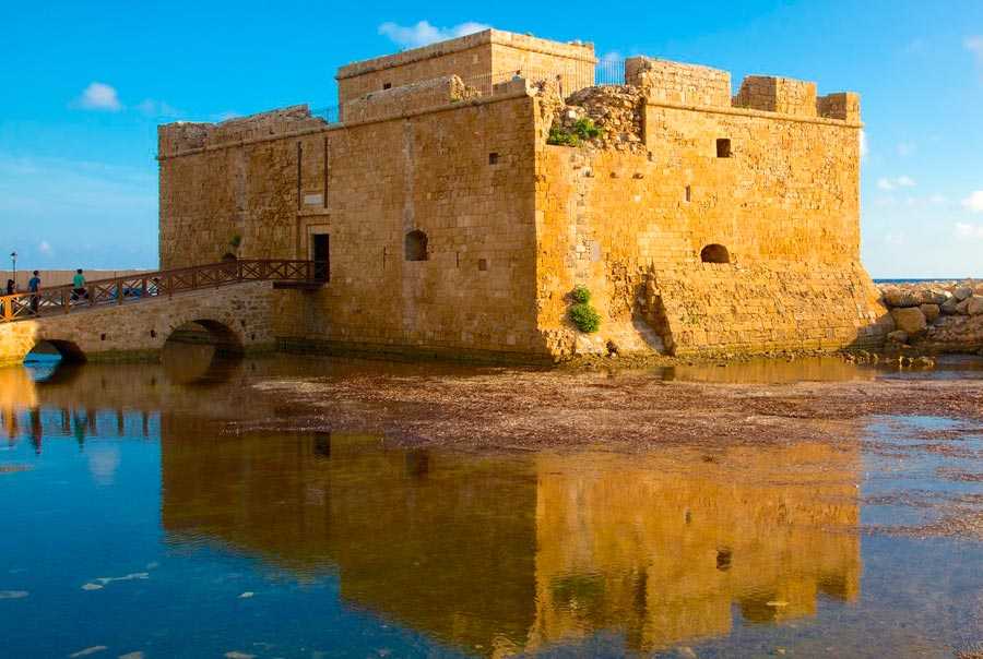 Замки и крепости Кипра: Замок Колосси