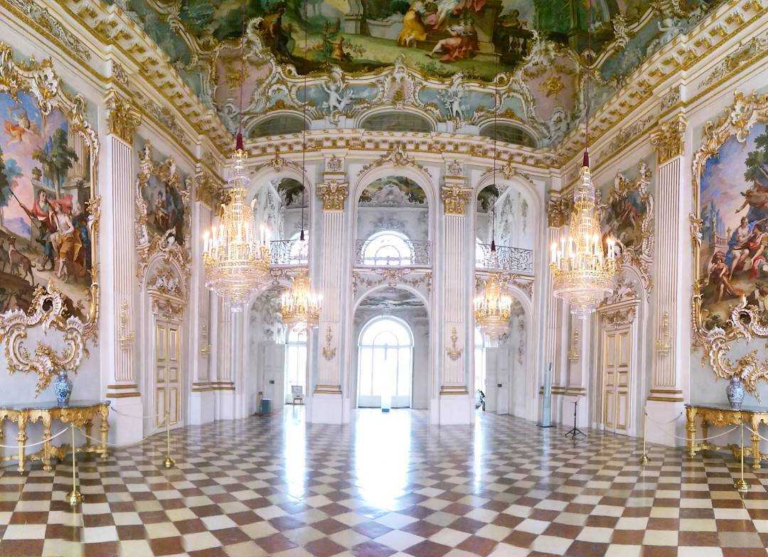 Дворец нимфенбург, история, описание, фото, часы работы, стоимость билетов