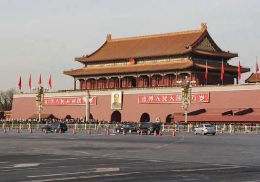 Как выглядит площадь тяньаньмэнь в пекине