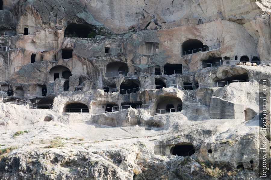 Вардзия: город и монастырь в пещере