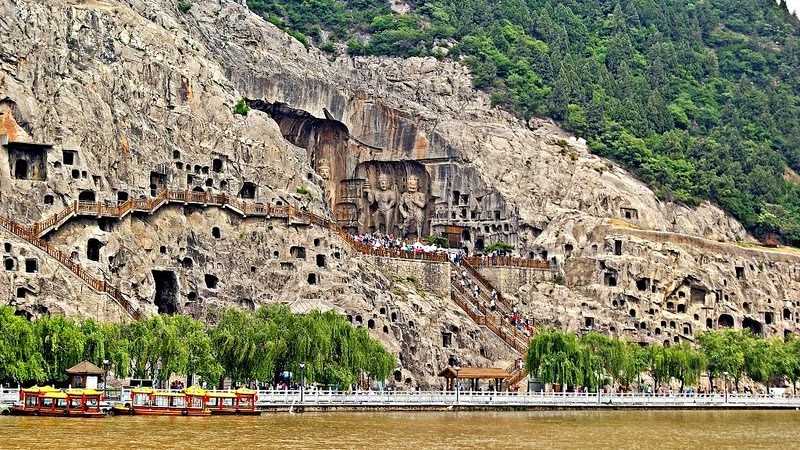 Пещерный храм лунмэнь, китай — обзор