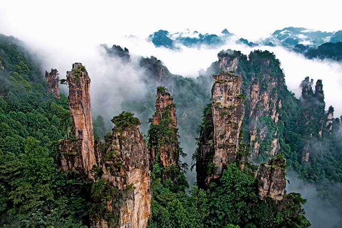 Национальные парки Китая: Национальный парк Чжанцзяцзе, Национальный парк Лушань