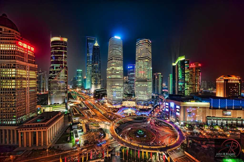 Фото города Шанхай в  Большая галерея качественных и красивых фотографий Шанхая, на которых представлены достопримечательности города, его виды, улицы, дома, парки и музеи