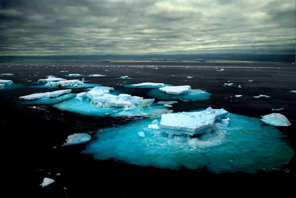 Море Линкольна — окраинное море Северного Ледовитого океана у северных берегов островов Элсмир и Гренландия Ограничено мысом Колумбия (Канада) на западе, и мысом Кеп-Морис-Джесап (Гренландия) на востоке