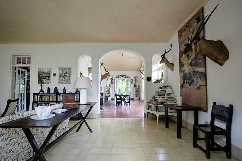 Музеи Кубы: Дом-музей Эрнеста Хемингуэя, Музей революции в Гаване