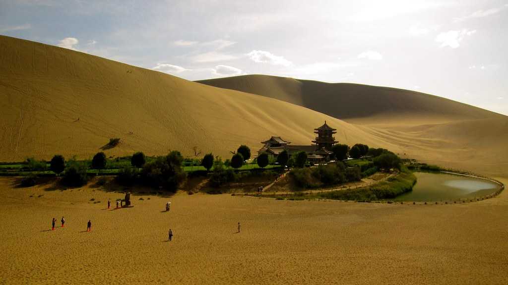Пустыня гоби: аномальная зона монголии