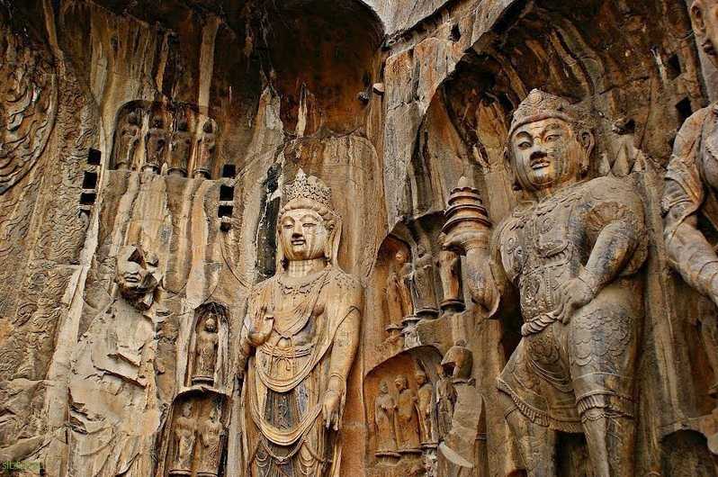 Буддистский пещерный храмовый комплекс лунмэнь (longmen shiku cave temples) «