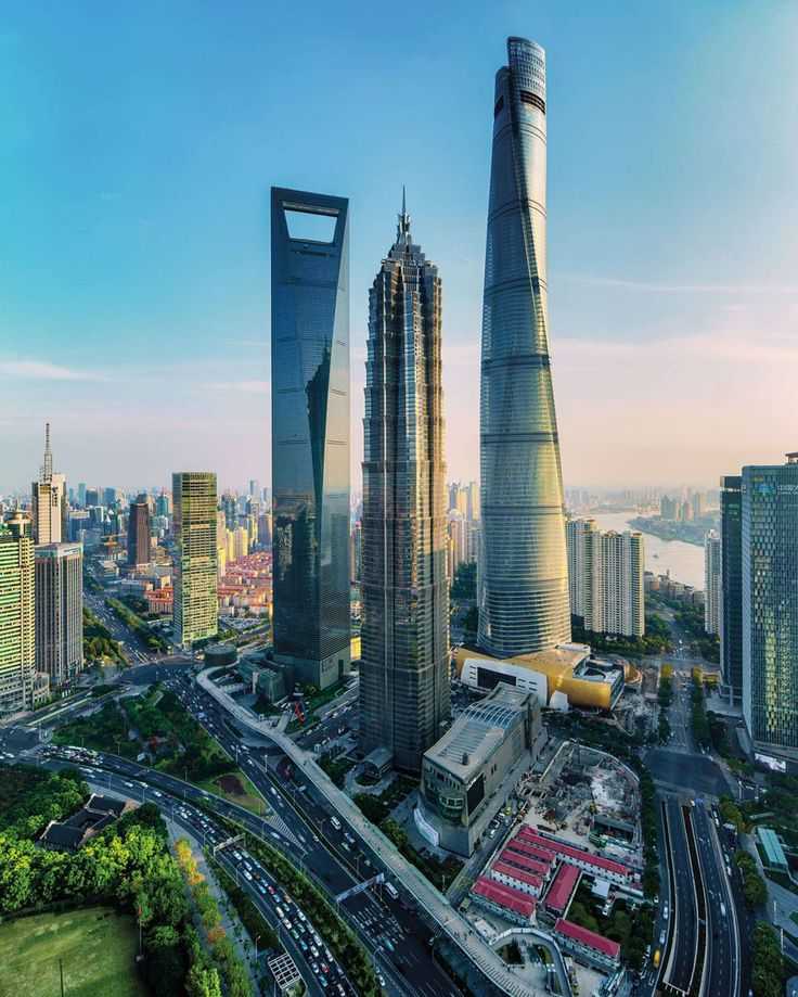 Шанхайская башня - символ безграничного будущего китая