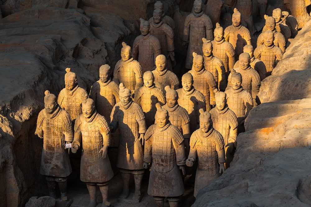 Терракотовая армия императора цинь шихуан-ди