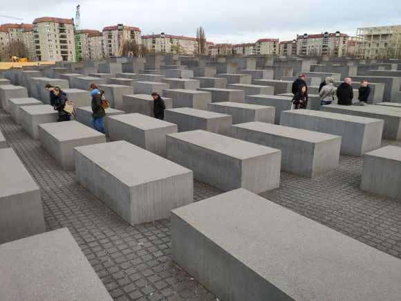 Памятник жертвам холокоста (вена)