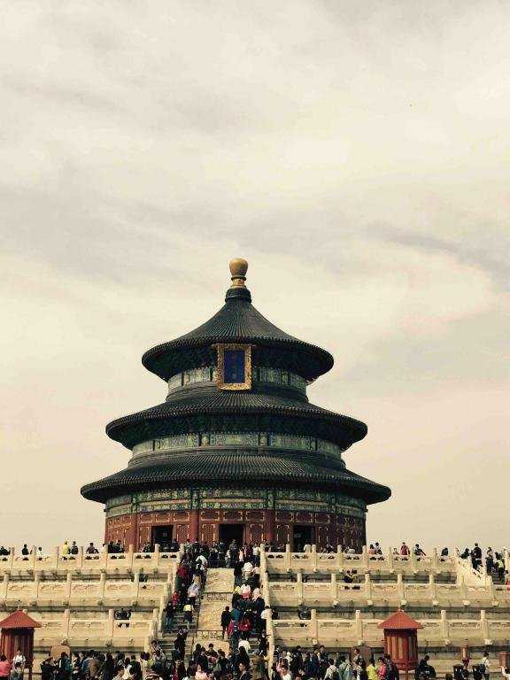 Фото храма Неба в Пекине, Китай Большая галерея качественных и красивых фотографий храма Неба, которые Вы можете смотреть на нашем сайте