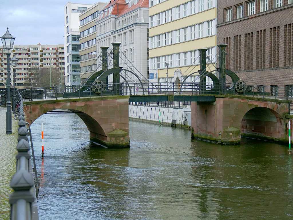 Мост обербаумбрюкке (oberbaumbrücke) / достопримечательности / берлин - вдоль и поперек