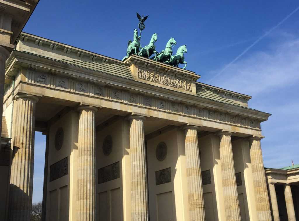 Бранденбургские ворота в берлине – свидетели немецкой истории – так удобно!  traveltu.ru