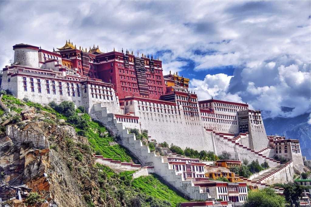 Дворец потала в тибете — жемчужина на крыше мира