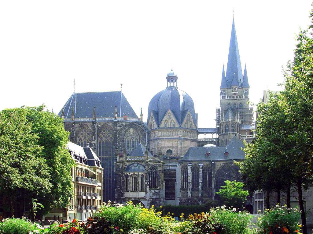 Сокровищница ахенского собора - aachen cathedral treasury - abcdef.wiki