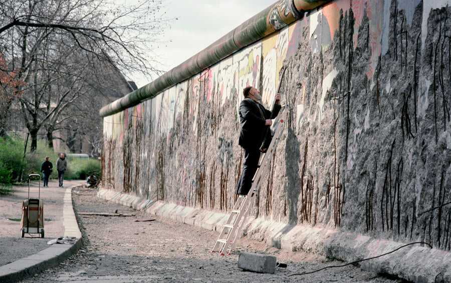 Берлинская стена: почему ее построили и как разрушили