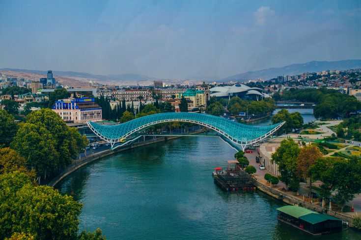 Мост мира – особая достопримечательность грузии