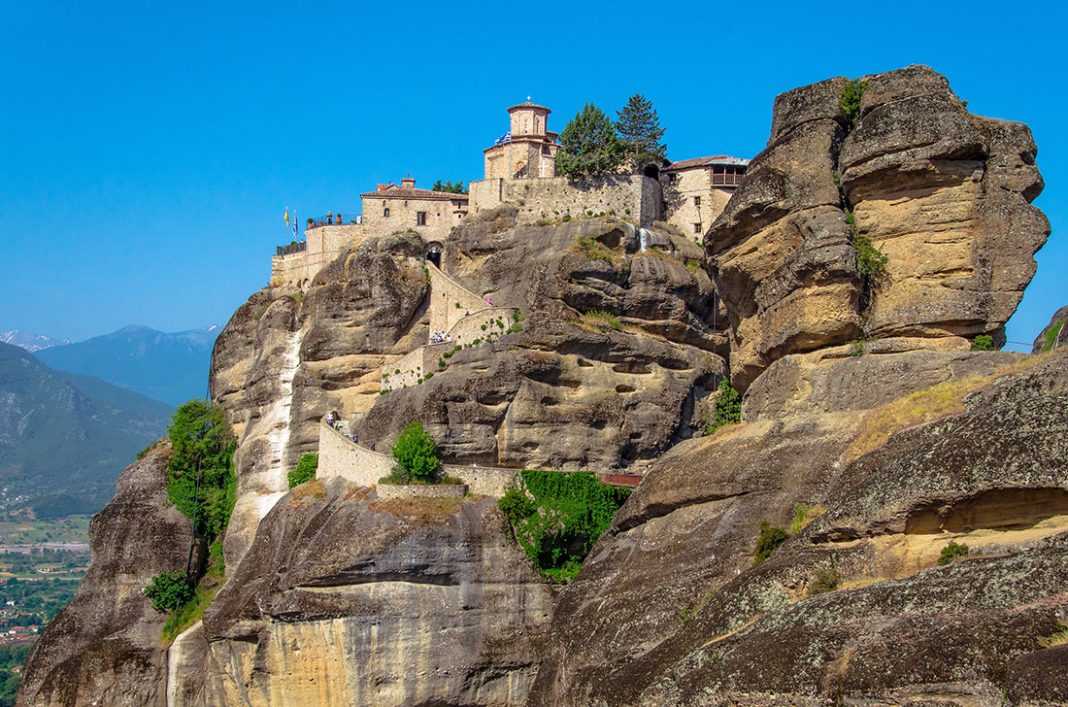 Монастыри метеоры на скале (греция) — фото, как добраться — плейсмент